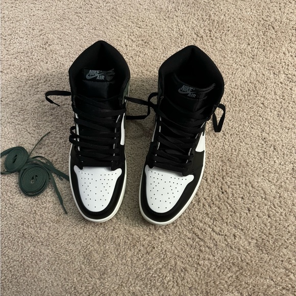 Retro Jordan 1 green - Picture 2 of 4